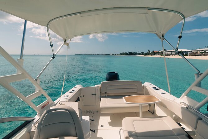 Aquaholic Charters: Private 1.5 - 4Hrs Cayman Luxury Adventure - Adding lunch at Kaibo or Rum Point