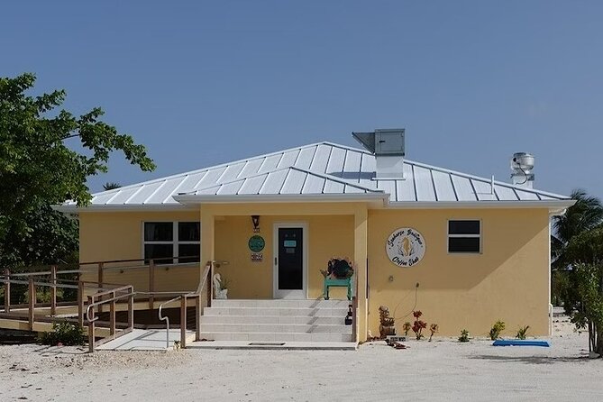 CaymanVisitor Hide & Seek GeoTour Self-Drive Tour - Who will enjoy this Cayman treasure hunt