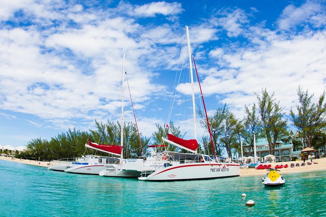 Grand Cayman Kittiwake and Reef Sail - Sailing out from Seven Mile Beach at 1:00 pm