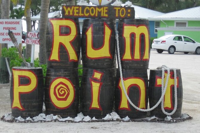 Grand Cayman Private Customized Bus Tour - Devil’s Grotto for a quick natural sight