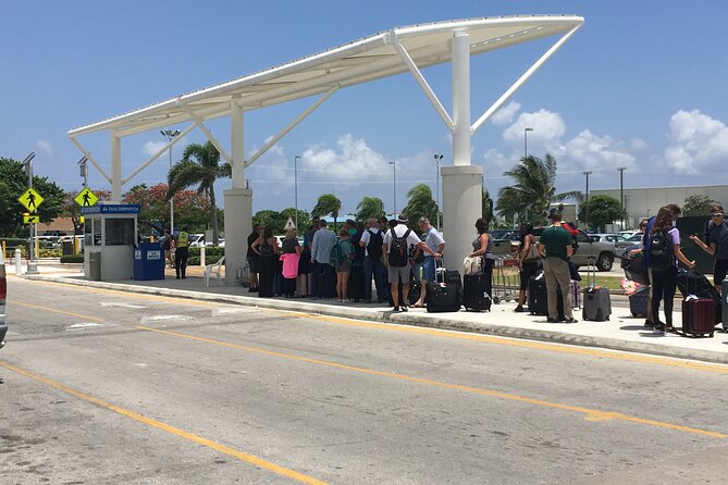Grand Cayman Shared Airport Transfer - Luggage, golf clubs, and group size
