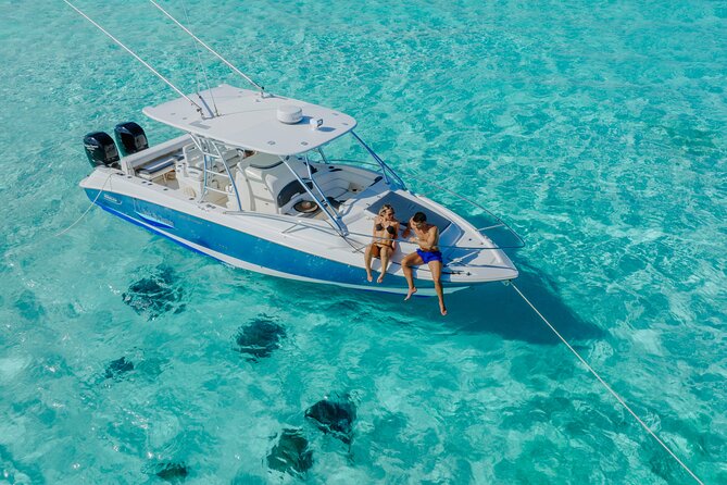 Half-Day Private Stingray City Charter - Grand Cayman - BTC - The Barrier Reef offers a second look underwater