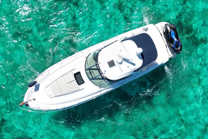 Half Day Private Tour with Jet Ski Experience in Cayman Island - Drinks, comfort, and practical boat details