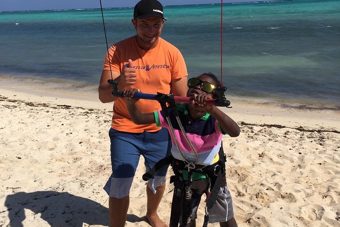 Introductory Semi-Private Kitesurf Lesson - Moving from kite control to the first water start