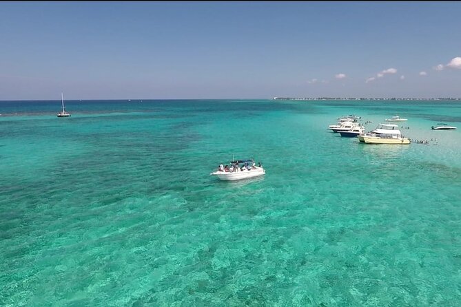 Private Boat Tour in Cayman Islands - Snorkeling among Grand Cayman’s reefs
