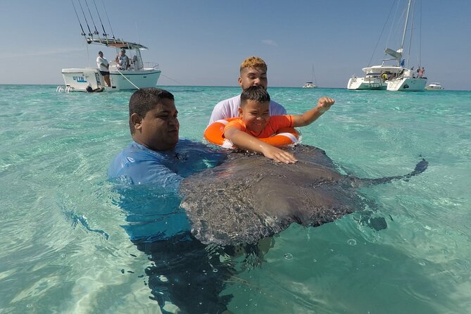 Private Boat Tour in Cayman Islands - Families, cruise passengers, and groups that fit best