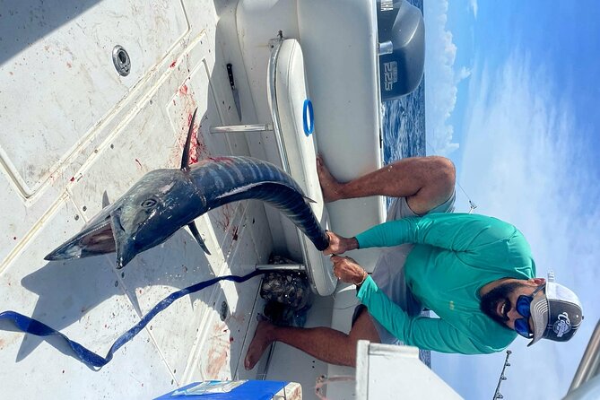 Private Deep Sea Fishing Experience in Grand Cayman - Choosing between trolling, jigging, and bottom fishing
