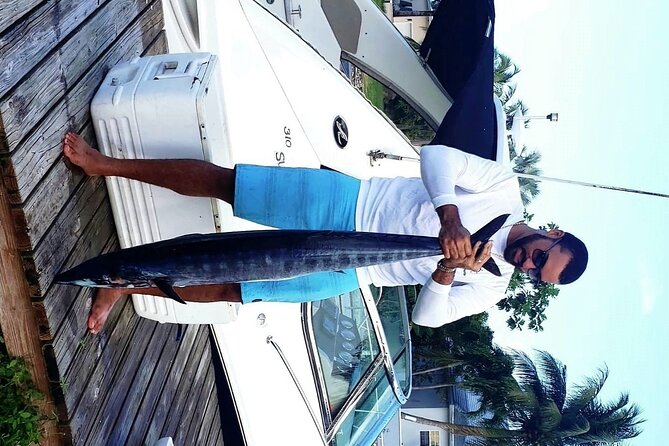Private Deep Sea Fishing Experience in Grand Cayman - The crew makes the difference
