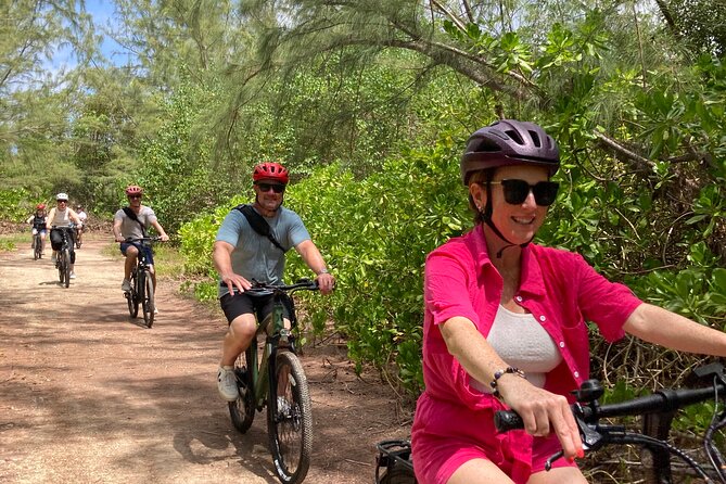 Private E-Bike Adventure in the Cayman Islands - Quiet dyke roads make the return special