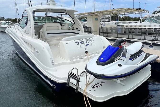 Private Luxury HalfDay w/Jetski Stingray City, Snorkeling & Starfish Beach Tour - A private half-day on Grand Cayman’s north side
