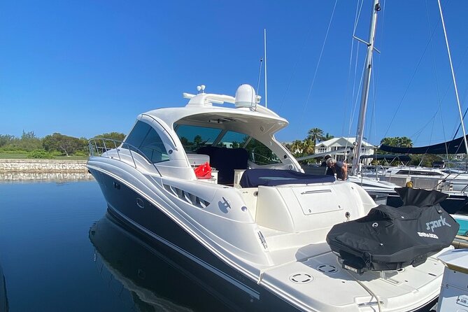 Private Yacht 48 ft Sting Ray City, Snorkel & Starfish Beach - What the 48-foot Sea Ray adds