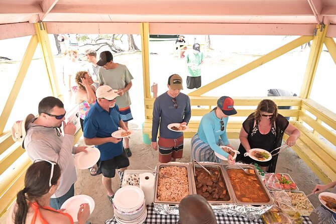 Stingray City and Snorkel Tour With Lunch - Key points at a glance
