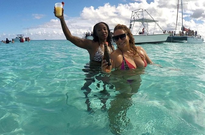 Stingray City Experience Plus Two Snorkeling spots Private Boat - Rum Point for a slower hour