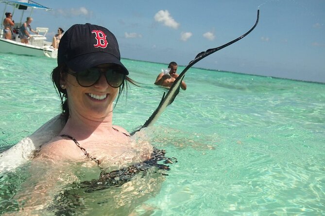 Stingray City Experience Plus Two Snorkeling Stops on Grand Cayman - Keeping the day comfortable and practical