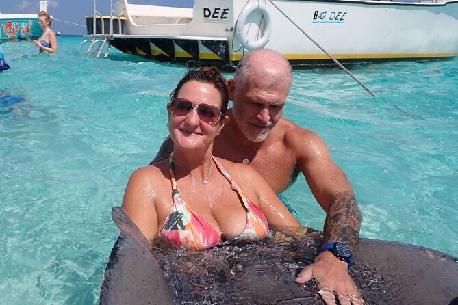 Stingray City Sandbar, Coral Gardens Snorkeling & Star Fish Point - Pickup, meeting point, and boat comfort