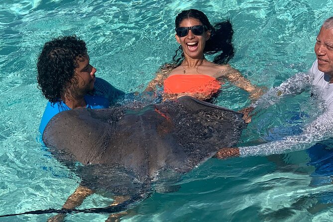 StingrayCity ,Coral Garden & Starfish Tour. - Starfish Pointe in shallow water